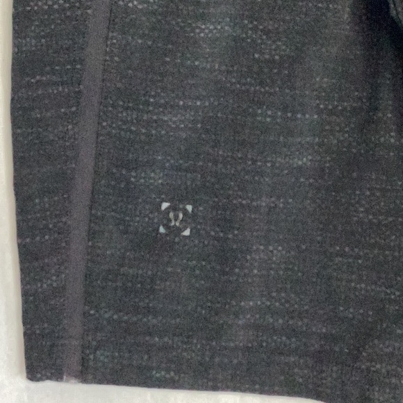 Lululemon shorts - Picture 6 of 11